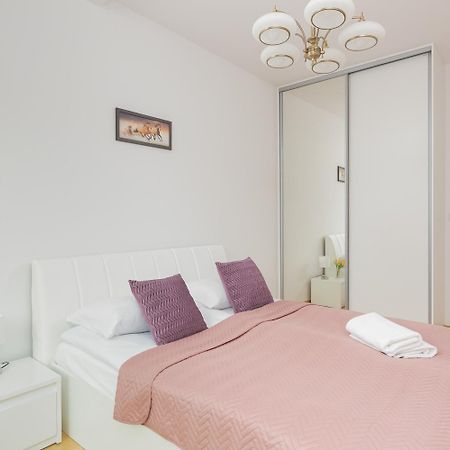 Dzielna Apartment Warsaw Wola By Noclegi Renters Екстер'єр фото